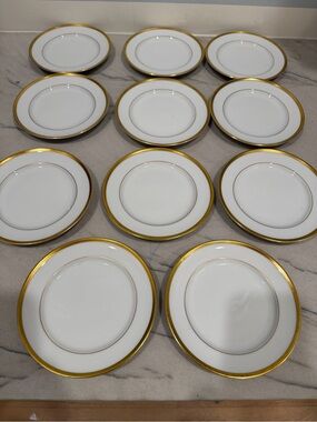 Royal Tettau Bavarian Germany Gold Rim White Porcelain Saucer/Snack